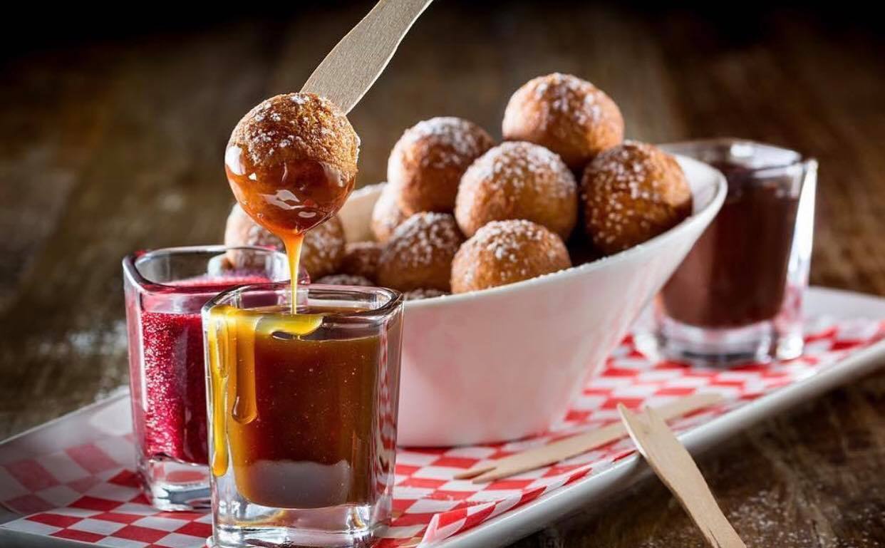 Anton Black Bevel Bowl, 20.9 cm/ 8.25" (Alt. Code 29CCFUS353)