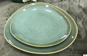 Reactive Moss Green Pebble Plate 26 x 23 cm/ 10.2 x 9"